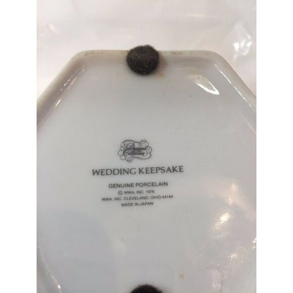 VTG 1976 Wedding Keepsake Trinket Box Porcelain Hinged Japan Romantic Cottagecor - Picture 4 of 7